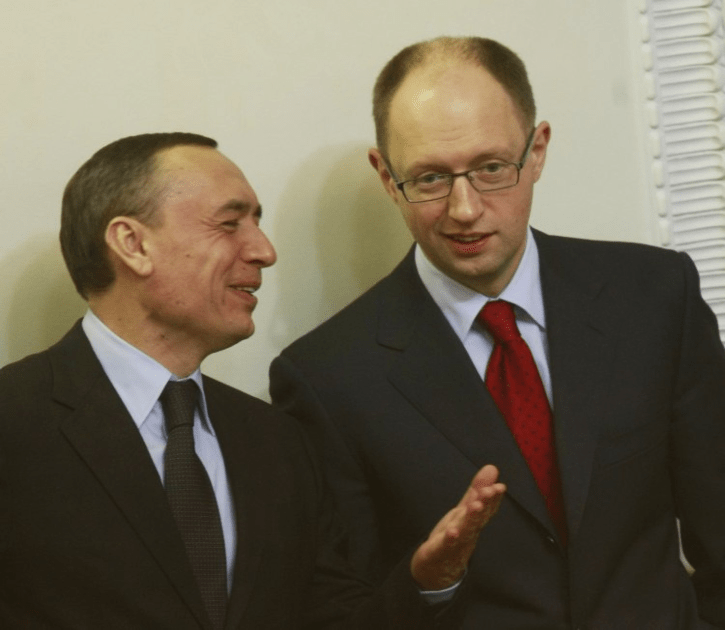 Народные депутаты Николай Мартыненко и Арсений Яценюк/УНИАН