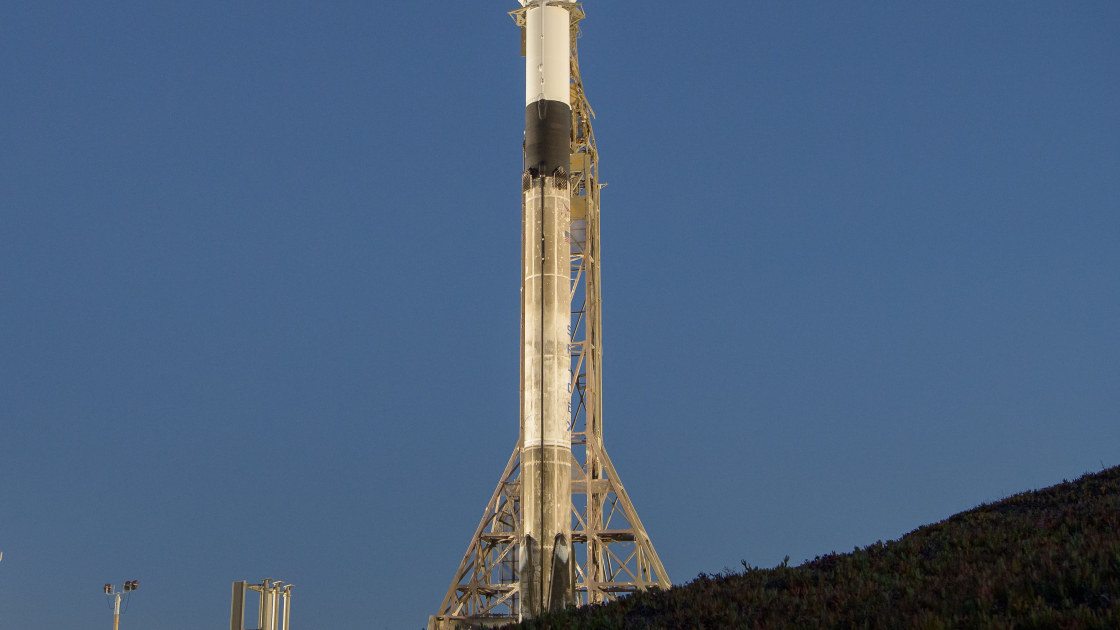 Ракета SpaceX Falcon 9 с космическим кораблем Double Asteroid Redirection Test на борту во вторник, 23 ноября 2021 года. Фото: NASA/Bill Ingalls