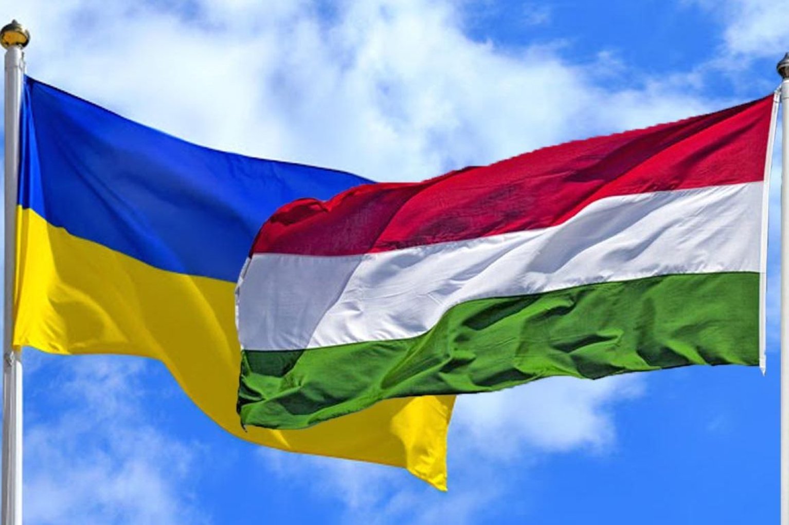 Венгрия против россии. Флаг Венгрии и Украины. Флаг Венгрии и ЕС. Венгрия и Украина конфликт. Венгрия против Украины.