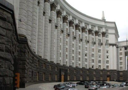 Кабмин заплатил 720 млн грн за горячую воду для киевлян