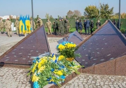 Меморіал українським захисникам у Маріуполі