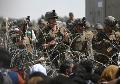Американские солдаты в аэропорту Кабула, август 2021 г.