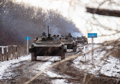 Россия продолжает поставлять тяжелую технику и боеприпасы боевикам "ЛДНР";