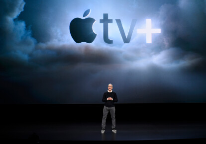 25 марта Apple представила  Apple TV+ -собственное производство сериалов, шоу и кино