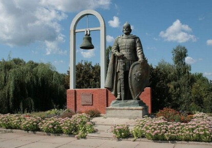 Памятник Владимиру Глебовичу в Переяславе-Хмельницком