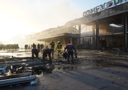 ТРЦ "Амстор" в Кременчуге, по которому нанесли удар российские оккупанты