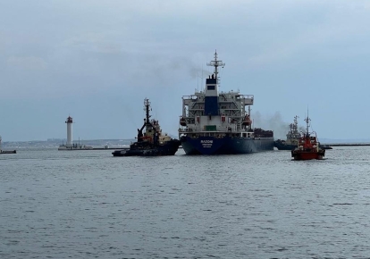 Из порта Одессы в море вышел первый сухогруз с украинской продовольствием
