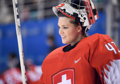 Флоренс Шеллинг, вратарь сборной Швейцарии по хоккею. Фото: EPA/UPG