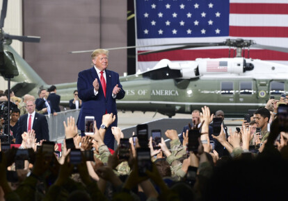 Президент США Дональд Трамп во время встречи с солдатами Вооруженных сил США в Корее (USFK) на авиабазе Осан, 30 июня 2019 г.