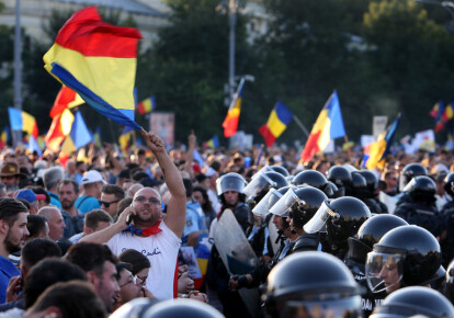 Протесты в Бухаресте, август 2018 г. Фото: EPA/UPG