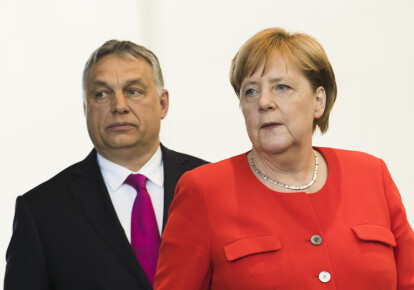 Премьер-министр Венгрии Виктор Орбан и канцлер ФРГ Ангела Меркель