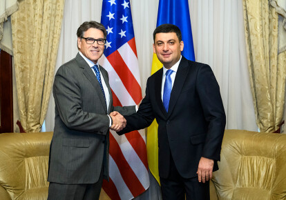 В Киеве проходит встреча премьер-министра Украины Владимира Гройсмана с министром энергетики США Риком Перри