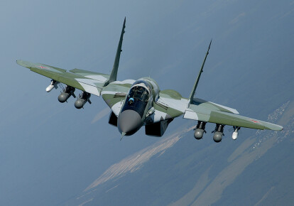 В Подмосковье разбился военный истребитель МиГ-29, пилоты успели катапультироваться