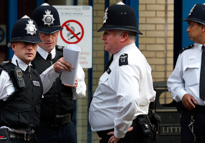 Полиция Лондона ищет преступников с помощью рождественского календаря;