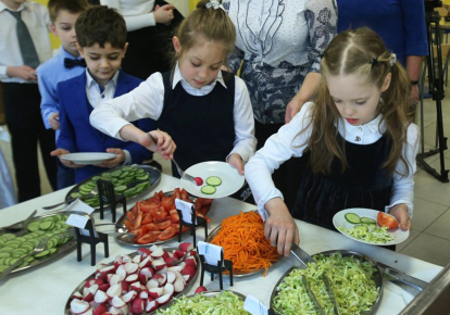 Украинские школы перешли на новые нормы питания