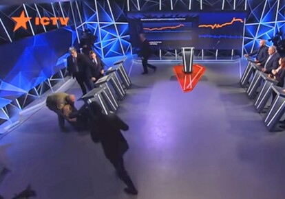 Людмилі Денисовій стало погано під час виступу Порошенка. Скріншот відео ICTV