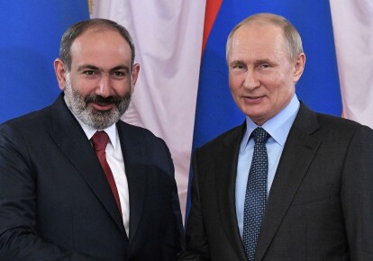 Глава кабмина Армении Никол Пашинян и Путин