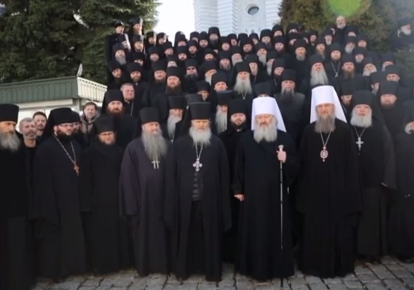 Монахи в Киево-Печерской Лавре