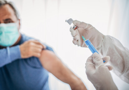 Владимир Зеленский заявил, что государство будет поддерживать производство новой вакцины против covid-19
