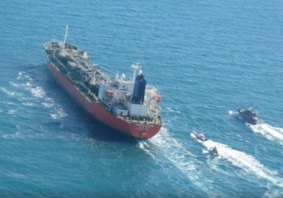 Іран заявив, що військові США спробували вкрасти танкер з нафтою;