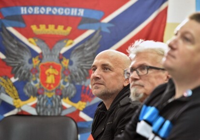 Захар Прилепин (крайний слева) и лидер национал-большевиков Эдуард Лимонов