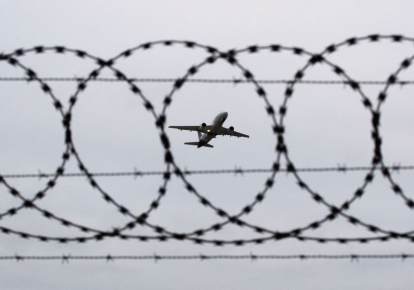 Україна закрила свій повітряний простір для білоруських літаків