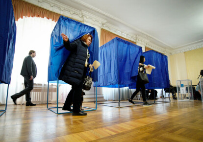 В Украине началось голосование на президентских выборах