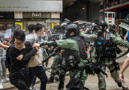 Столкновения в Гонконге 24 мая. Фото: Getty Images