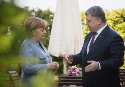 В Польше считают, что Меркель хочет помирить Украину с Газпромом. Фото: УНИАН