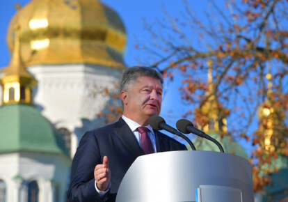 Петр Порошенко обратился к украинцам в ОРДЛО и Крыму: Украина освободит вас от вражеского ига