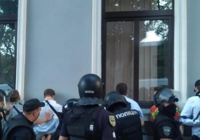 Задержанные во время ЛГБТ-марша в Одессе