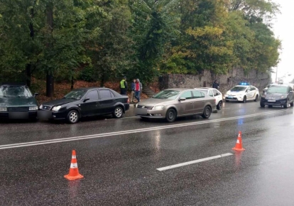В Харькове произошло ДТП с участием пяти авто