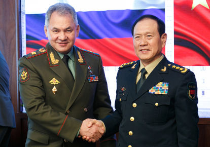 Министры обороны РФ и Китая Сергей Шойгу и Вэй Фэнхэ