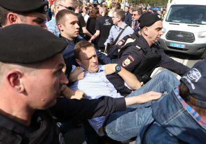 ЕСПЧ: Аресты и задержания российского оппозиционера Алексея Навального являются политически мотивированными и нарушают его права. Фото: Getty Images