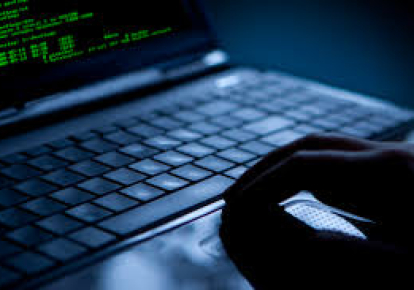 "Польські" хакери, які зламали державні сайти України, наробили помилок у своїх погрозах;