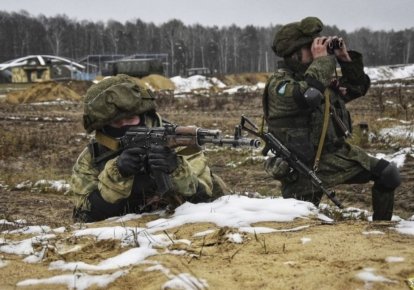 Белорусские и российские военные на учениях