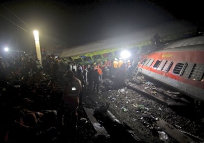 Катастрофа на залізниці в Індії
