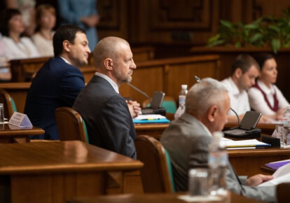 Андрей Тетерук во время открытых слушаний в Конституционном суде. Фото: УНИАН