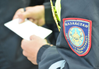 Казахстанські силовики затримали українських представників італійської правозахисної організації Людмилу Волошину та Валерія Лавтушенко.