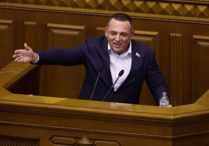 Народные депутаты партии "Слуга народа" не поддерживают законопроект своего коллеги по фракции Максима Бужанского / УНИАН