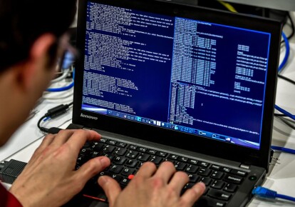 В атаці на США брали участь близько тисячі хакерів