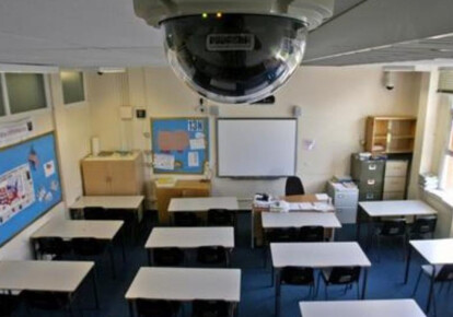 В киевских школах проверят камеры видеонаблюдения в связи с массовым убийством в керченском колледже