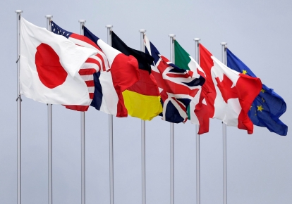 Прапори країн G7 та ЄС