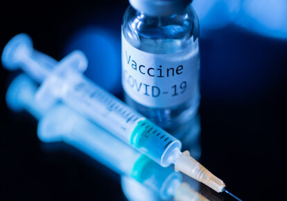 Вакцинація в Україні триває вже тиждень