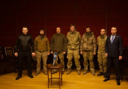 Освобожденные из плена украинские военные в Турции