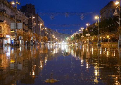 Крещатик после дождя. Фото: facebook.com / Эльдар Сарахман