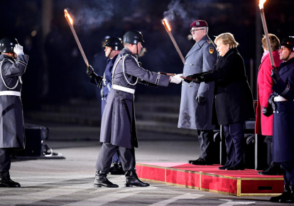 Церемония проводов Ангелы Меркель с поста канцлера Германии