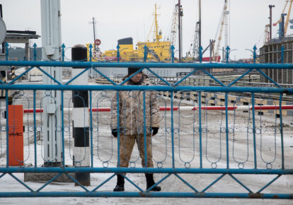 ВР розгляне законопроект про прилеглій зоні, який особливо актуальний після агресивних дій Путіна в Азовському морі. Фото: EPA/UPG