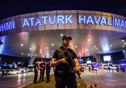 В аеропорту Стамбула за наркотрафік заарештували громадянку України