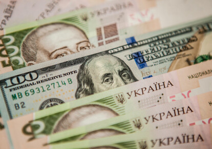 В прошлом месяце в сравнении с июлем совокупный государственный и гарантированный государством долг Украины сократился на примерно $860 млн